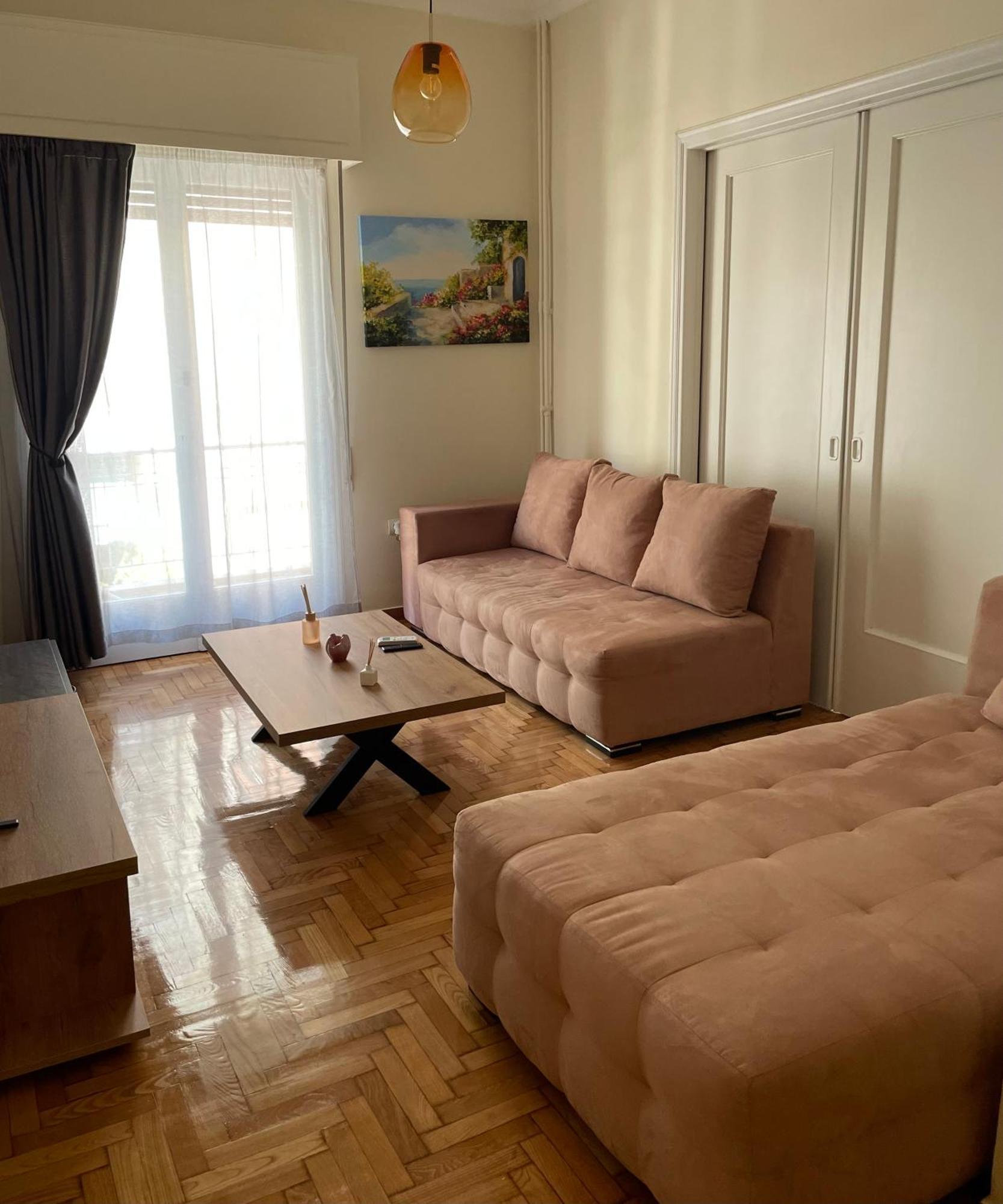 Spacious Apartment Near Panormou Metro Athens Exterior photo