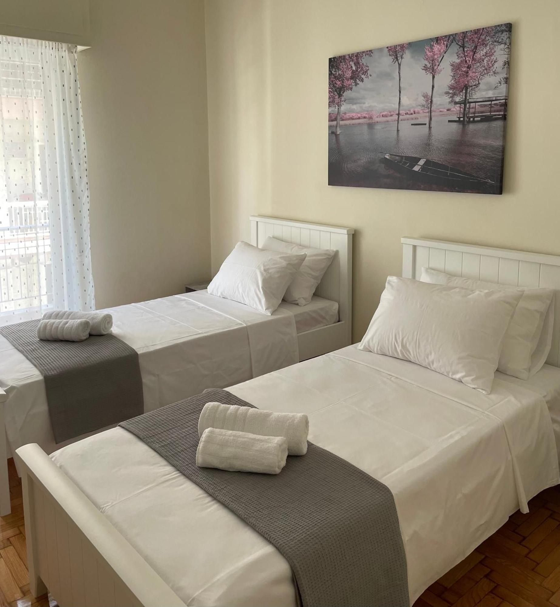 Spacious Apartment Near Panormou Metro Athens Exterior photo